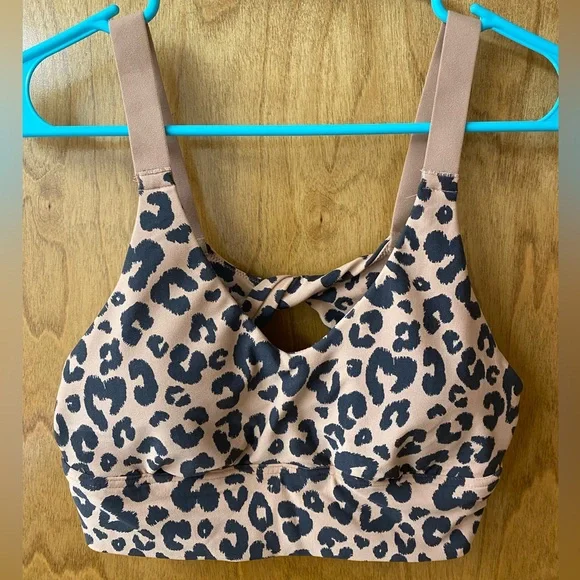 Aerie medium support sports bra. - Picture 1 of 3